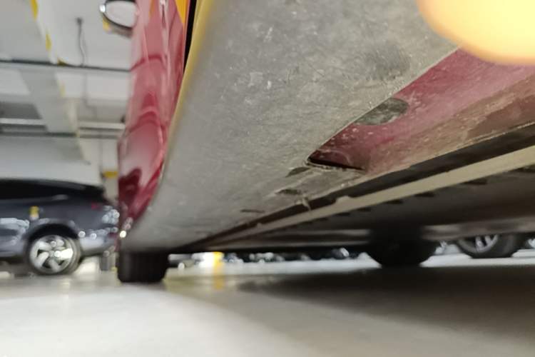 Used IM L6 2025 Max+ Left Side Sill
