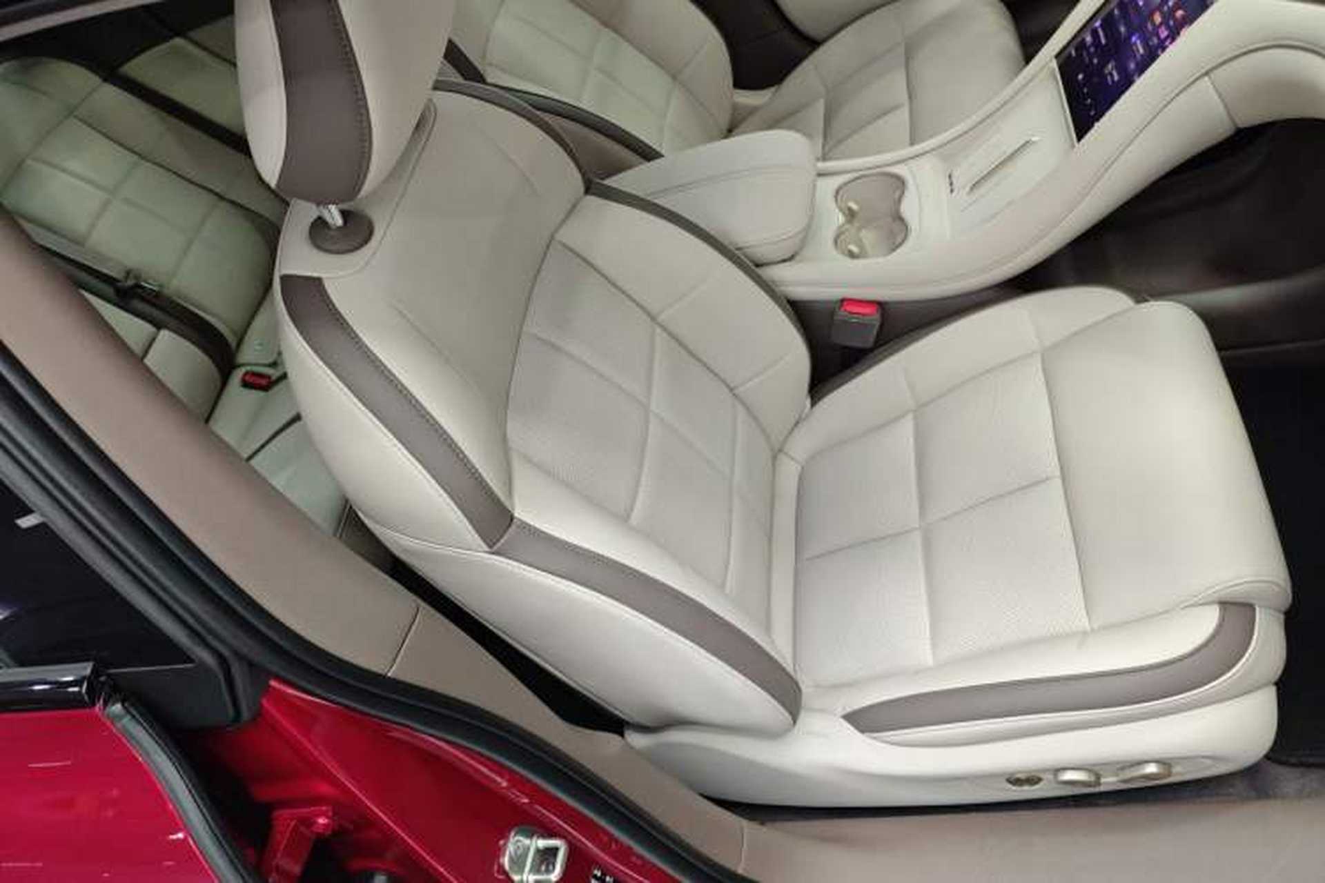 Used IM L6 2025 Max Right Front Seat