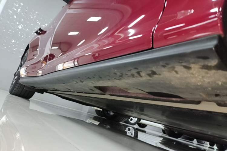 Used IM L6 2025 Pro Max model Right Side Sill