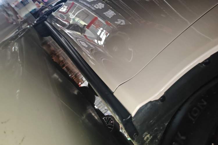 Used IM L6 2025 Max Right Side Sill