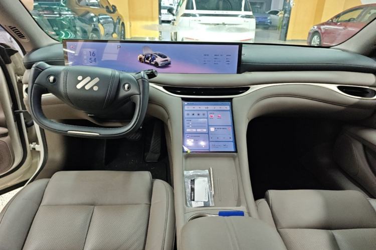 Used IM L6 2025 Pro Max model Center Console