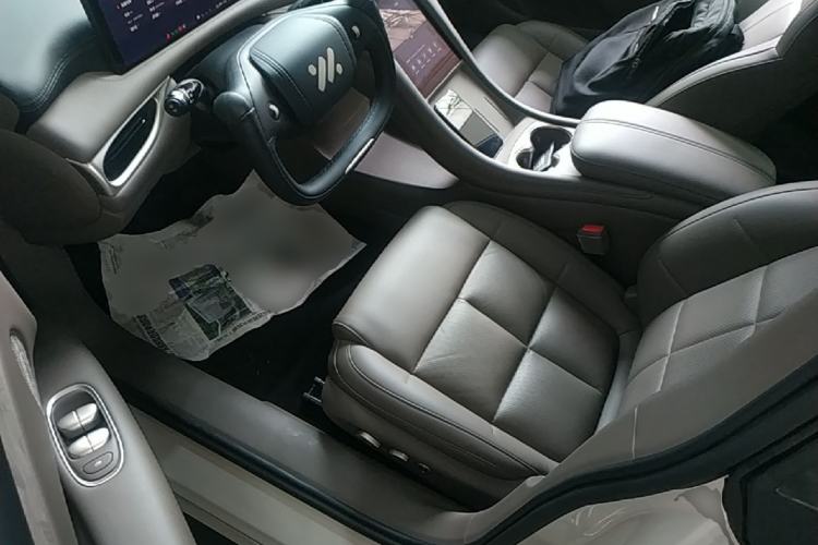 Used IM L6 2025 Ultra Model Driver Seat