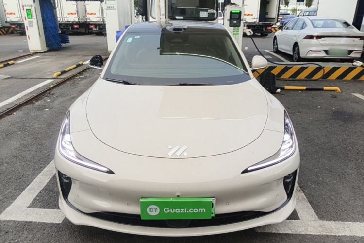 Used IM L6 2025 Ultra Model Front