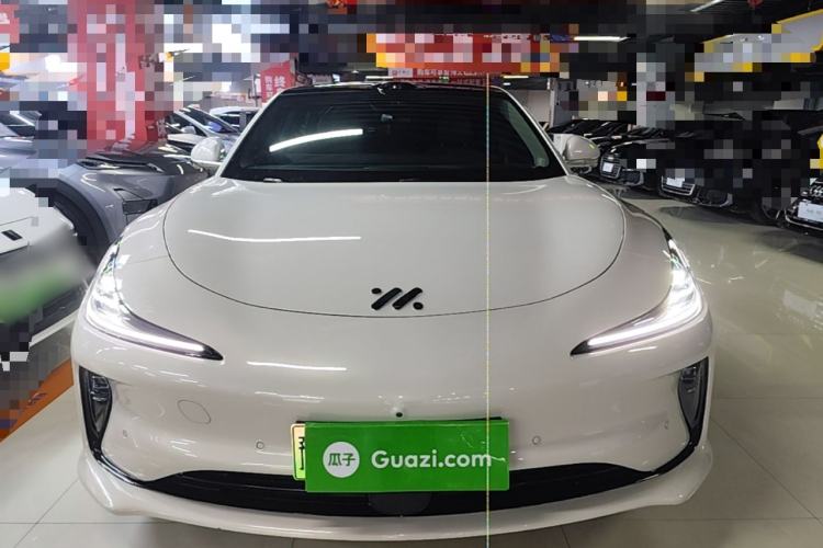 Used IM L6 2025 Ultra Model Front