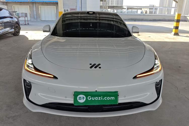 Used IM L6 2025 Ultra Model Front