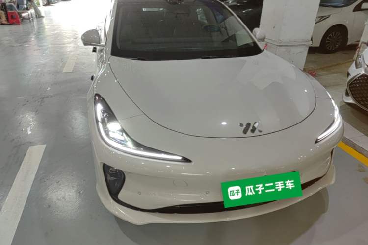 Used IM L6 2025 Ultra Model Front Right 45 Deg