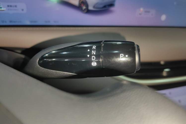 Used IM L6 2025 Ultra Model Gear Lever
