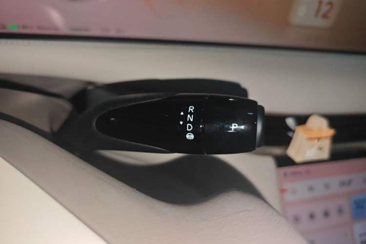 Used IM L6 2025 Max Gear Lever