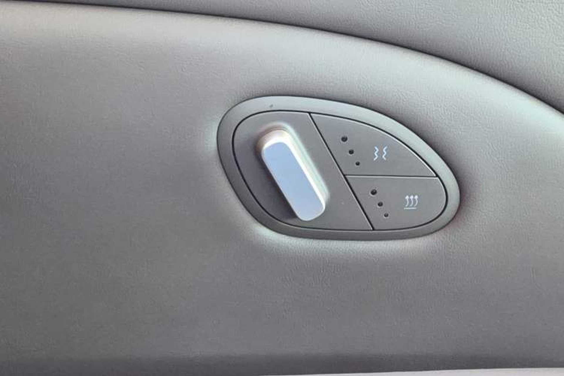 Used IM L6 2025 Ultra Model Interior 11