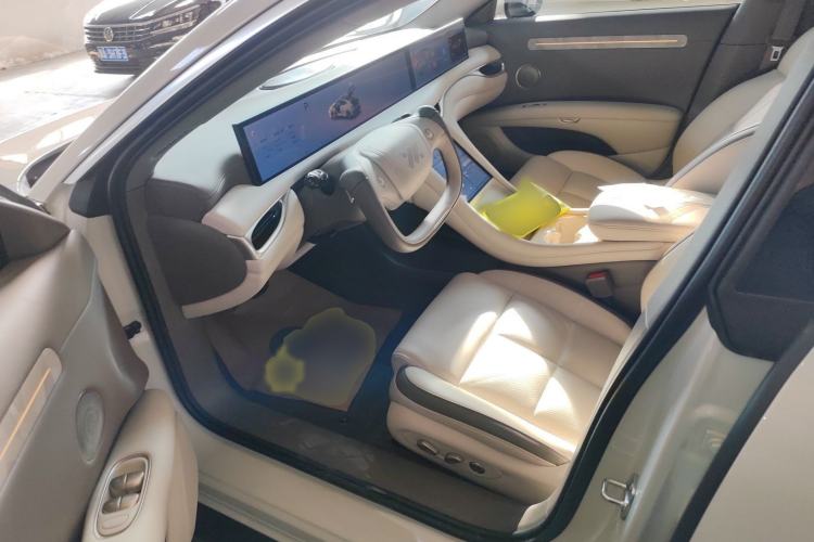 Used IM L6 2025 Ultra Model Left Front Seat