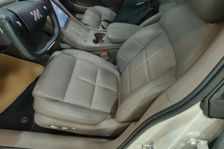 Used IM L6 2025 Ultra Model Left Front Seat