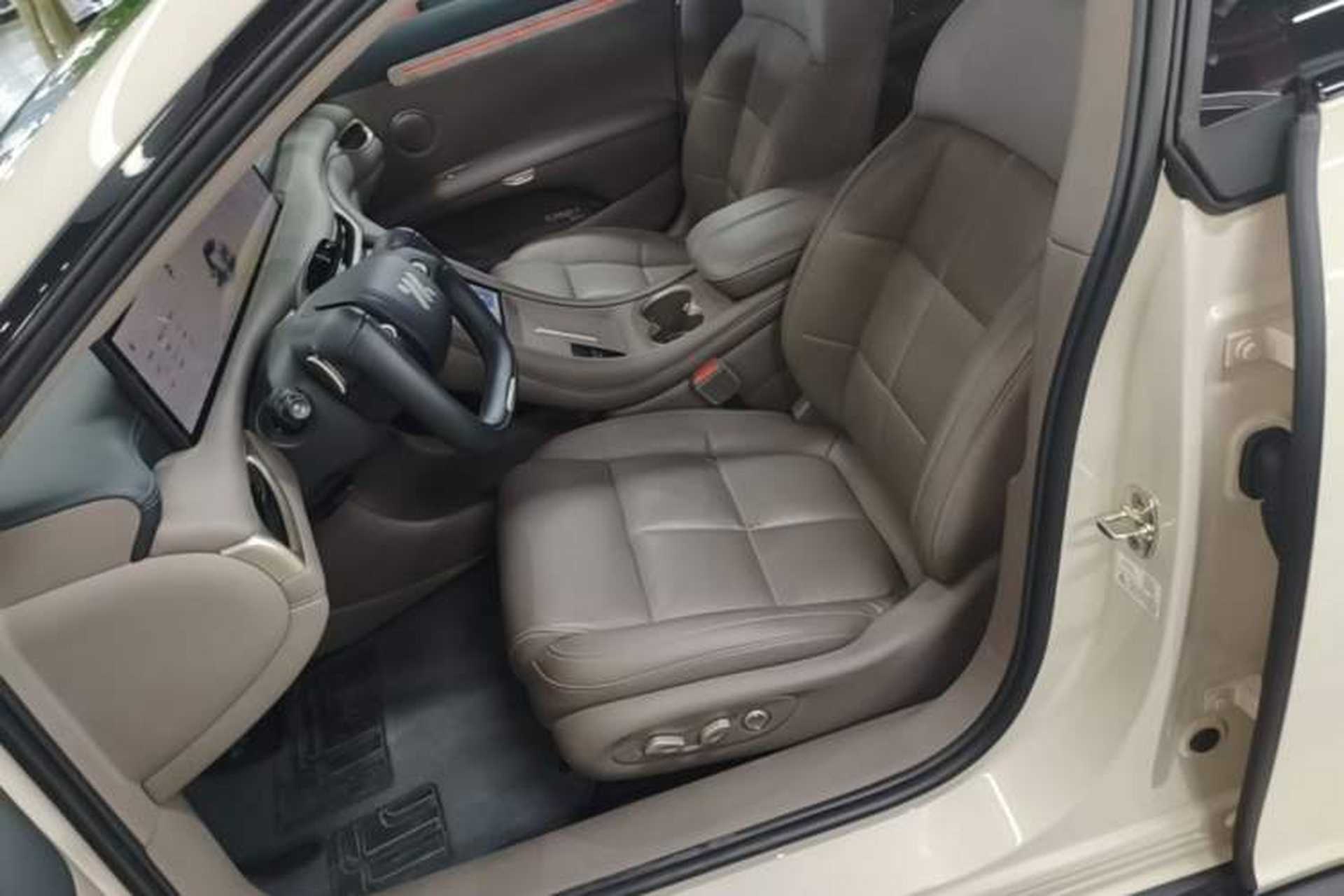 Used IM L6 2025 Max Left Front Seat