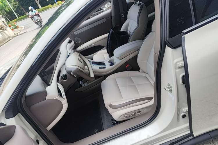 Used IM L6 2025 Pro Max model Left Front Seat