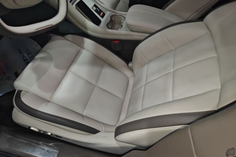 Used IM L6 2025 Pro Max model Left Front Seat