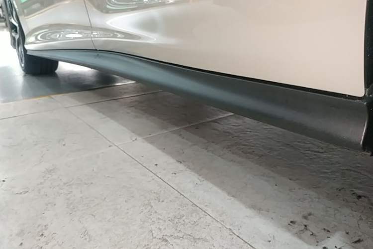 Used IM L6 2025 Ultra Model Left Side Sill