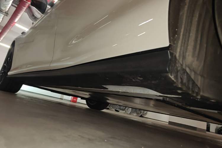 Used IM L6 2025 Max Left Side Sill