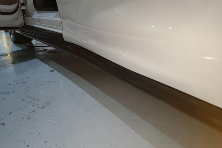 Used IM L6 2025 Ultra Model Left Side Sill