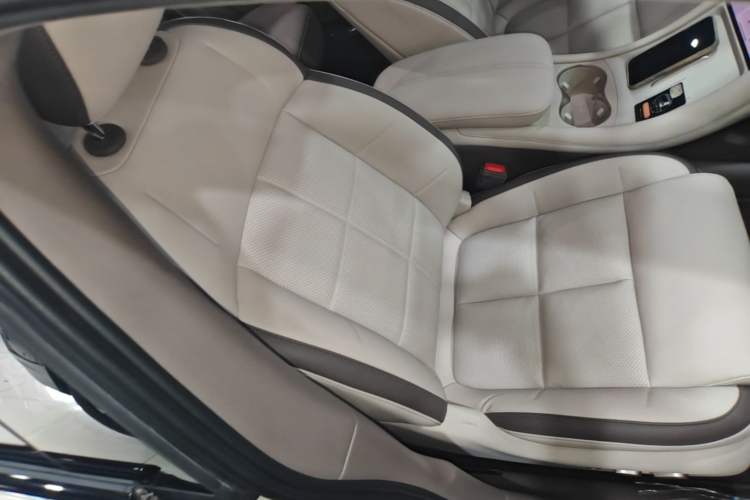 Used IM L6 2025 Pro Max model Right Front Seat