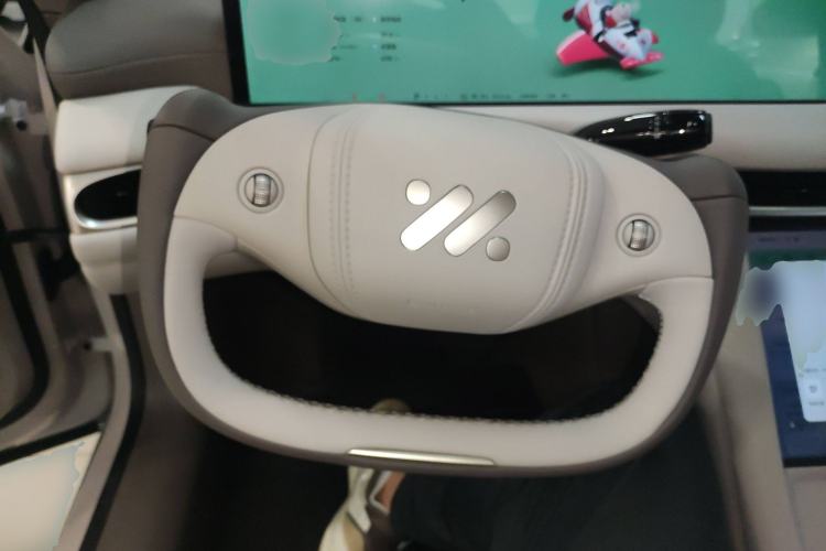 Used IM L6 2025 Ultra Model Steering Wheel