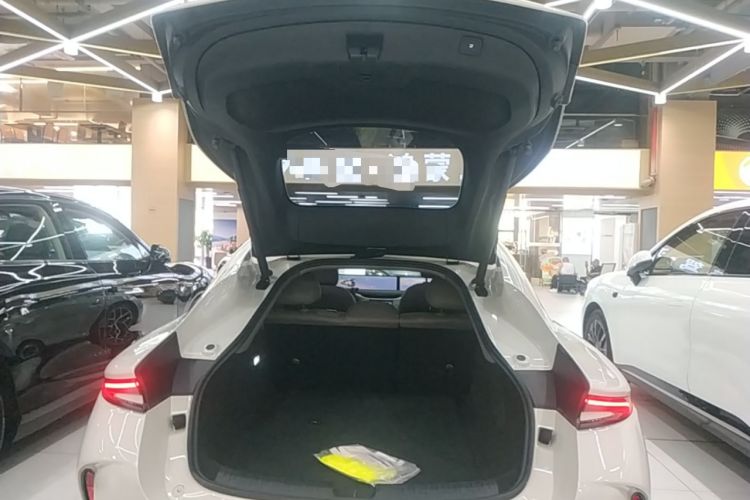 Used IM L6 2025 Ultra Model Trunk