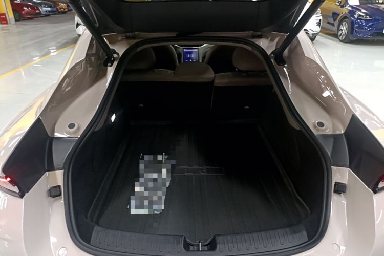 Used IM L6 2025 Max Trunk