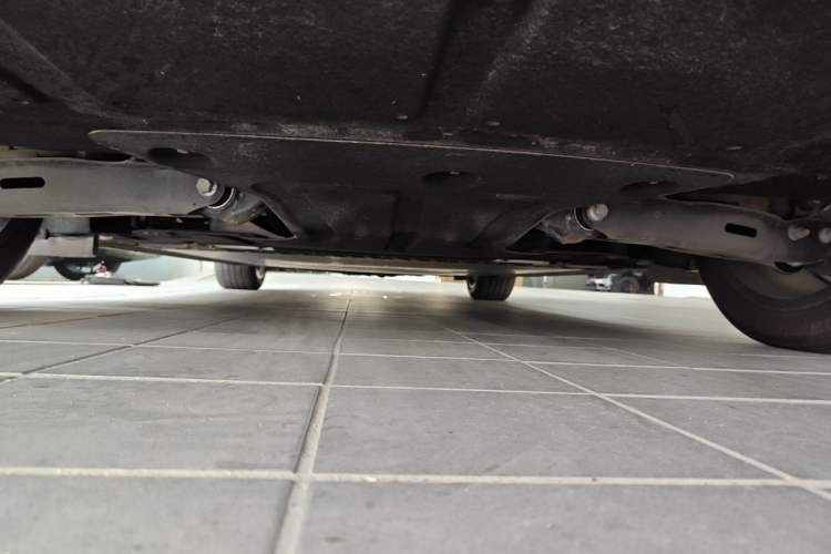 Used IM L6 2025 Max Chassis Rear