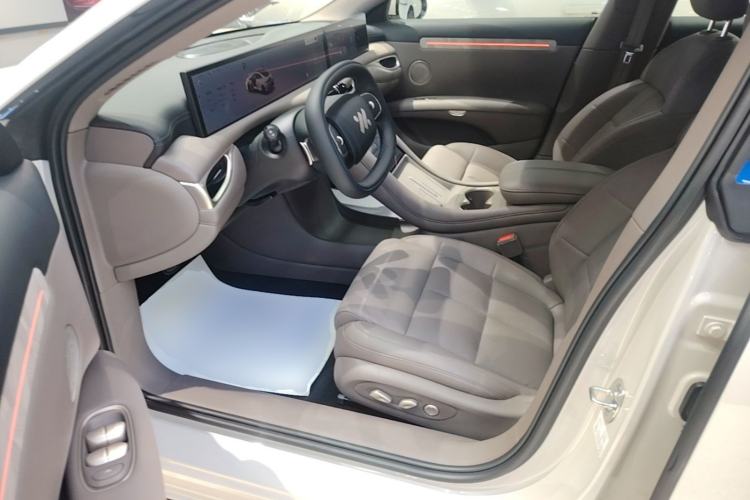 Used IM L6 2025 Max+ Driver Seat