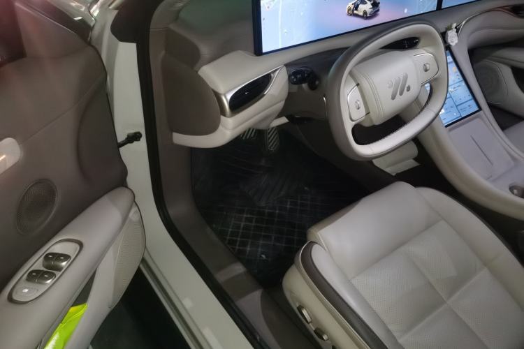 Used IM L6 2025 Max+ Driver Seat