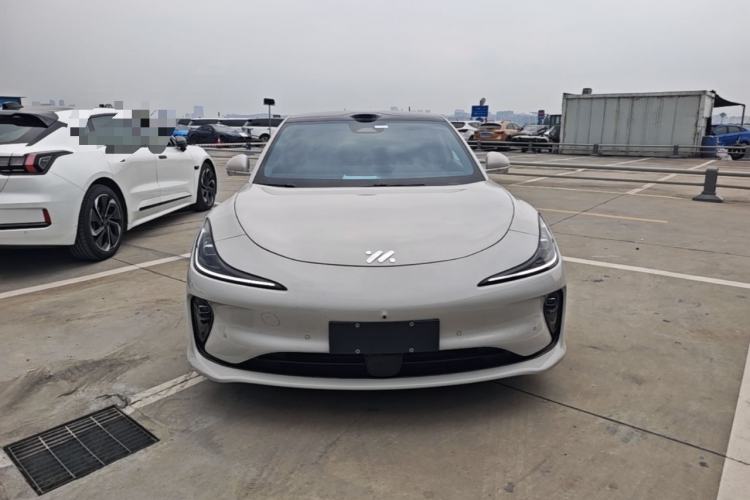 Used IM L6 2025 Ultra Model Front