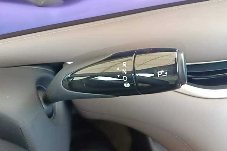 Used IM L6 2025 Max Gear Lever