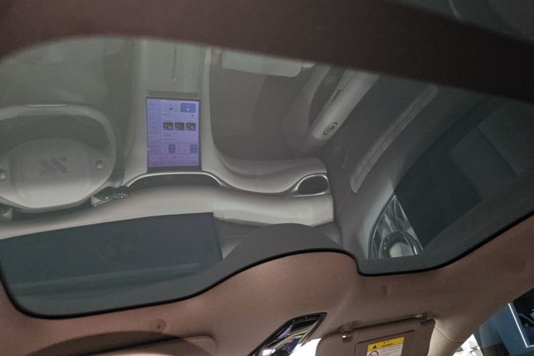 Used IM L6 2025 Max Headliner