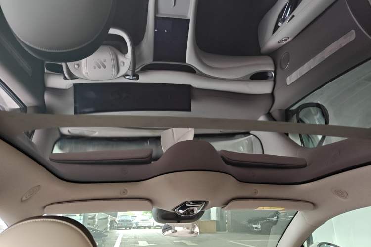 Used IM L6 2025 Max Headliner