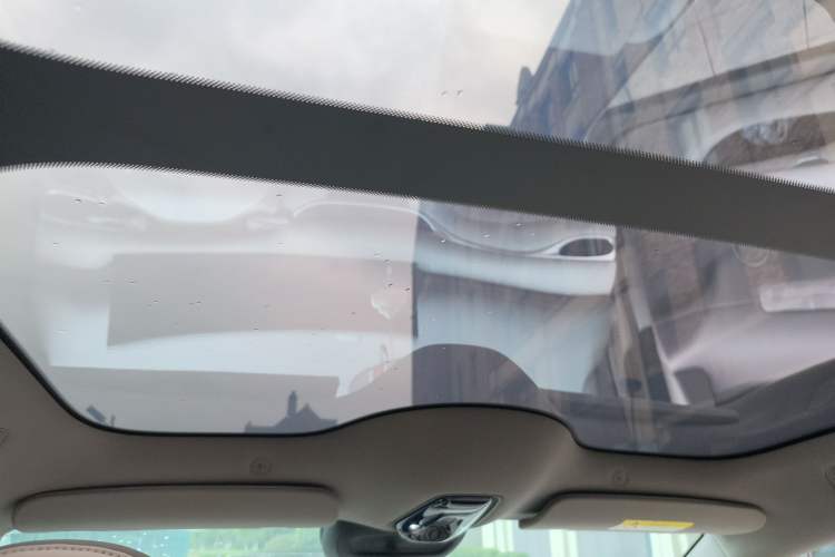 Used IM L6 2025 Max Headliner