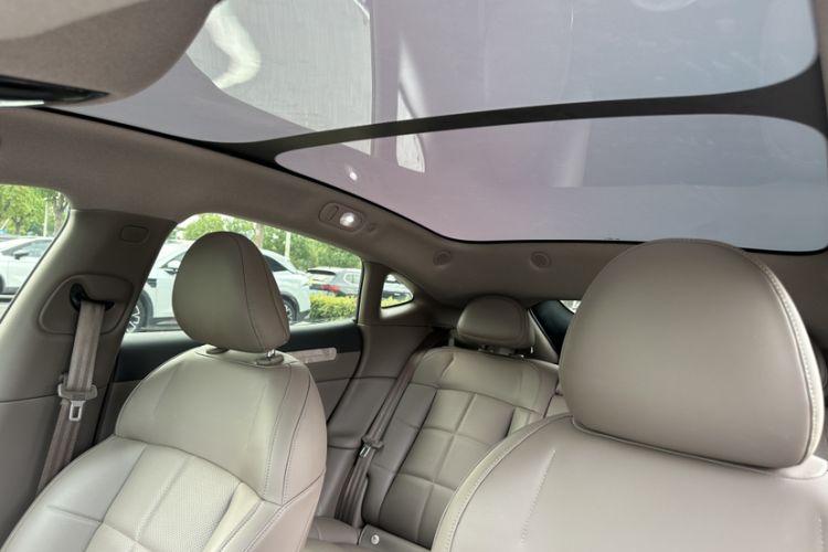 Used IM L6 2025 Ultra Model Headliner