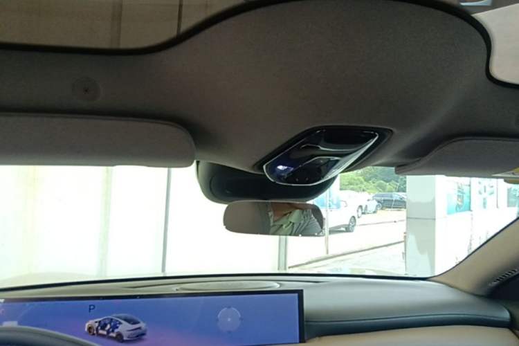 Used IM L6 2025 Max Headliner