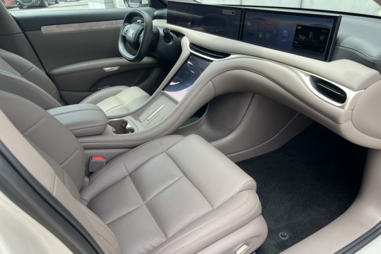 Used IM L6 2025 Max+ Interior 5