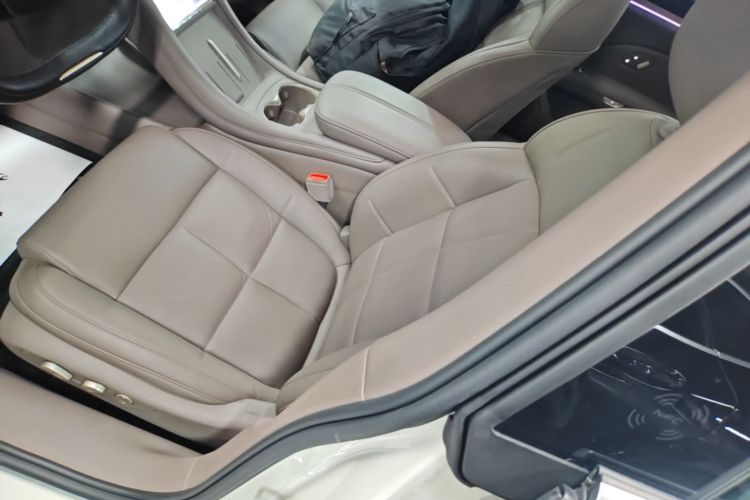 Used IM L6 2025 Ultra Model Left Front Seat