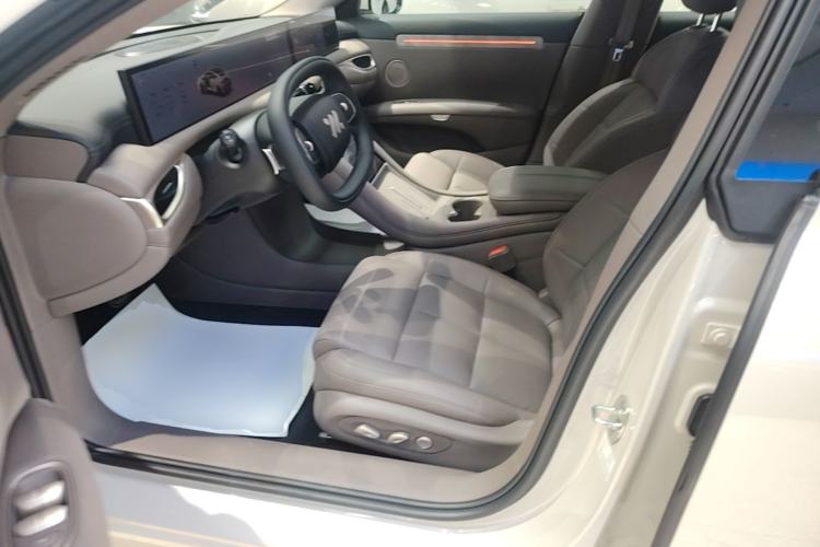 Used IM L6 2025 Max+ Left Front Seat