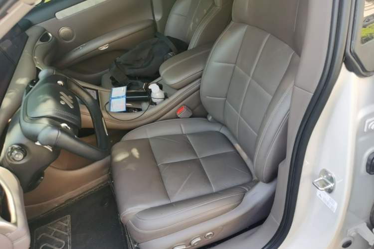 Used IM L6 2025 Ultra Model Left Front Seat