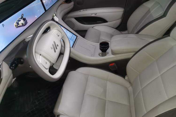Used IM L6 2025 Max+ Left Front Seat
