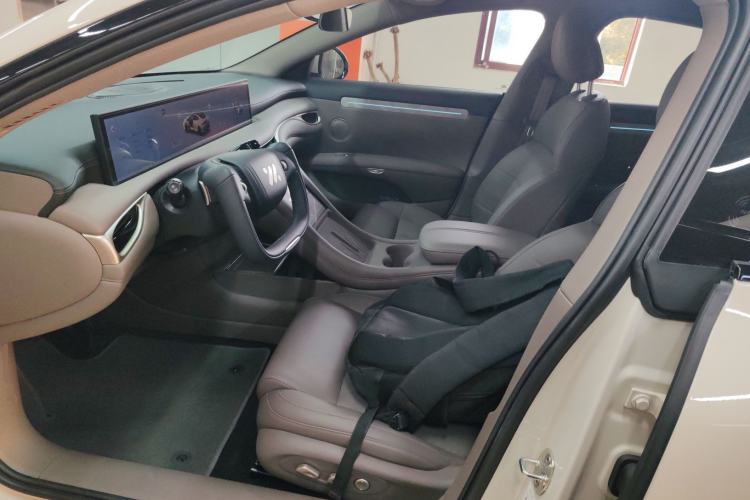 Used IM L6 2025 Max Left Front Seat