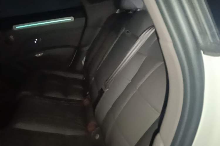 Used IM L6 2025 Ultra Model Left Rear Seat