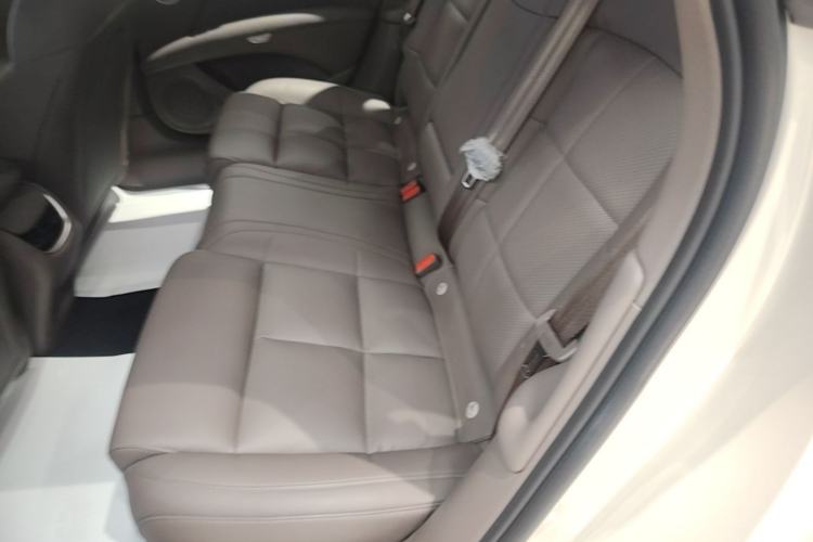 Used IM L6 2025 Max+ Left Rear Seat