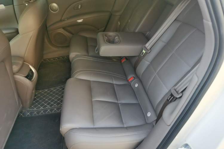 Used IM L6 2025 Ultra Model Left Rear Seat