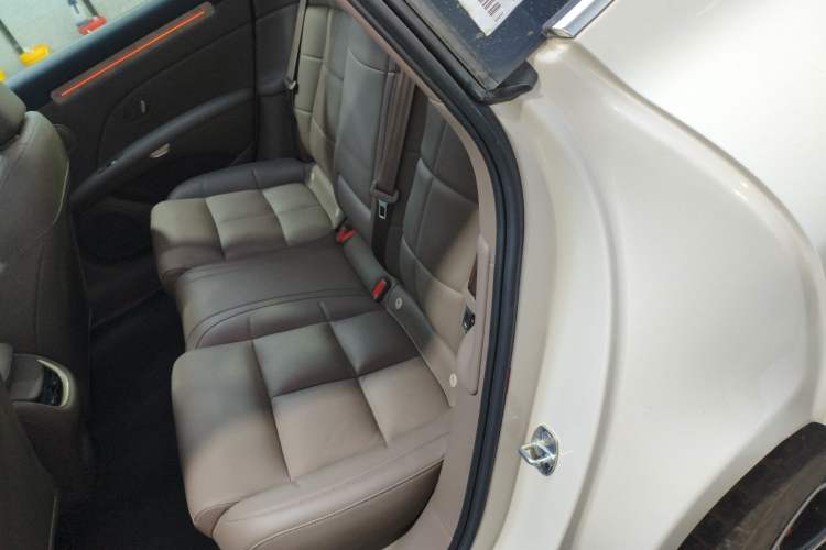 Used IM L6 2025 Ultra Model Left Rear Seat