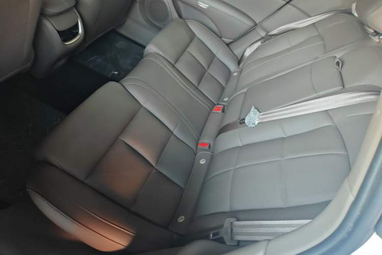 Used IM L6 2025 Ultra Model Left Rear Seat