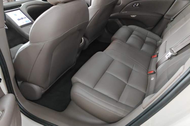 Used IM L6 2025 Ultra Model Left Rear Seat