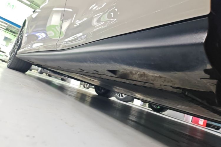 Used IM L6 2025 Ultra Model Left Side Sill