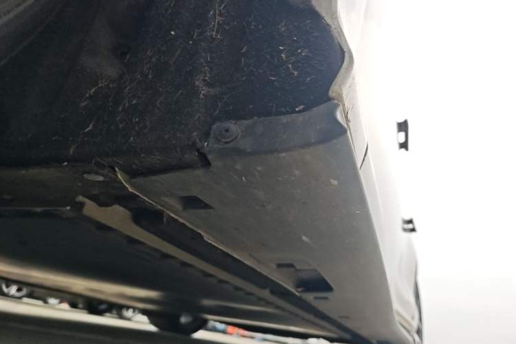 Used IM L6 2025 Ultra Model Left Side Sill