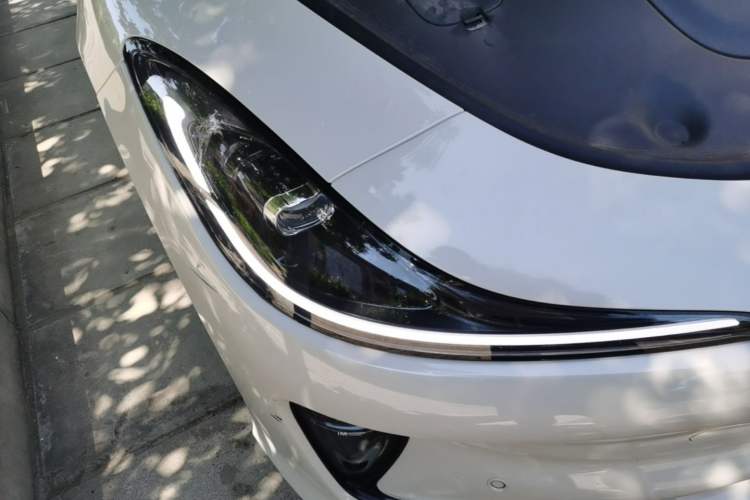 Used IM L6 2025 Ultra Model Right Front Headlight